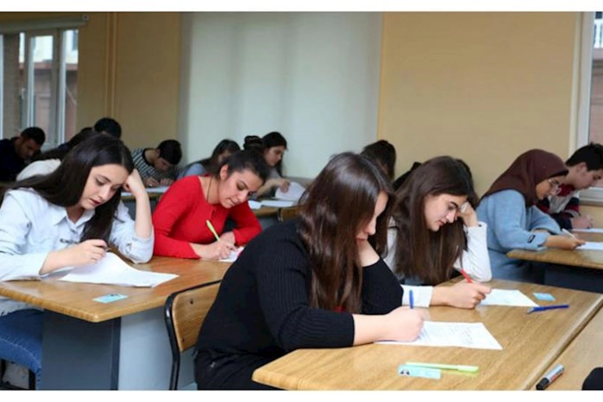 Bazar günü 14 mindən çox şagird imtahan verəcək