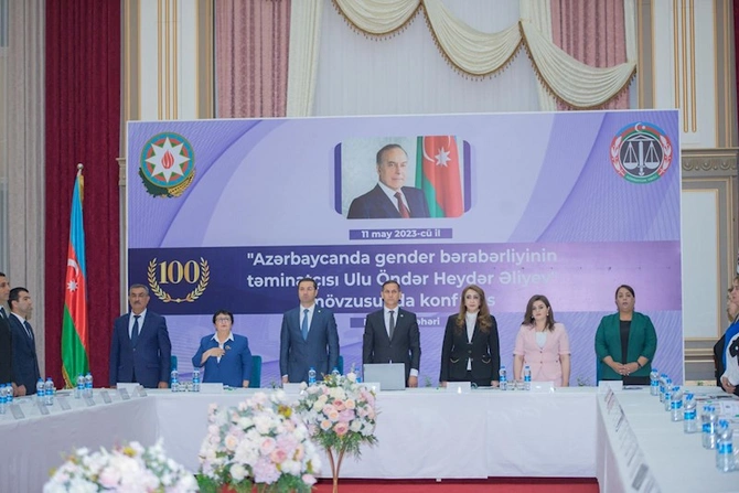 “Azərbaycanda gender bərabərliyinin təminatçısı Ulu Öndər Heydər Əliyev” mövzusunda konfrans keçirilib — FOTOLAR
