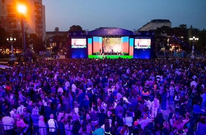 Abşeronda Heydər Əliyevin 100 illik yubileyinə həsr olunmuş konsert keçirildi — VİDEO/FOTOLAR Abşeronda Heydər Əliyevin 100 illik yubileyinə həsr olunmuş konsert keçirildi — VİDEO/FOTOLAR