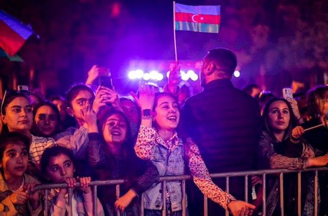 Abşeronda Heydər Əliyevin 100 illik yubileyinə həsr olunmuş konsert keçirildi — VİDEO/FOTOLAR Abşeronda Heydər Əliyevin 100 illik yubileyinə həsr olunmuş konsert keçirildi — VİDEO/FOTOLAR