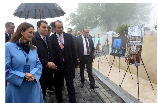 “Şuşa – Türk dünyasının mədəniyyət paytaxtı” ilinin rəsmi açılış mərasimi keçirildi — FOTOLAR “Şuşa – Türk dünyasının mədəniyyət paytaxtı” ilinin rəsmi açılış mərasimi keçirildi — FOTOLAR