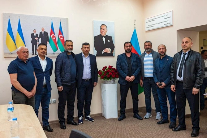Odessada Heydər Əliyevin 100 illik yubileyi qeyd olundu — FOTO Odessada Heydər Əliyevin 100 illik yubileyi qeyd olundu — FOTO