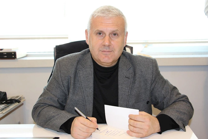 Türkiyəli politoloq: “Ərdoğanla müqayisədə rəqibləri zəif görünür”