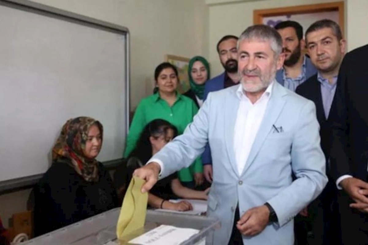 Türkiyəli nazir: “Vətəndaşlar səsvermədə fəallıq göstərirlər”