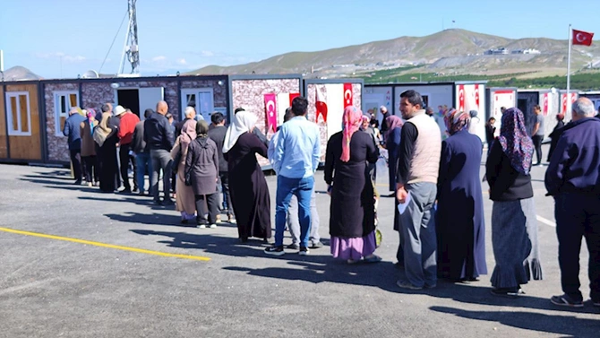 Türkiyənin zəlzələ bölgəsində seçici fəallığı müşahidə edilir — FOTO Türkiyənin zəlzələ bölgəsində seçici fəallığı müşahidə edilir — FOTO