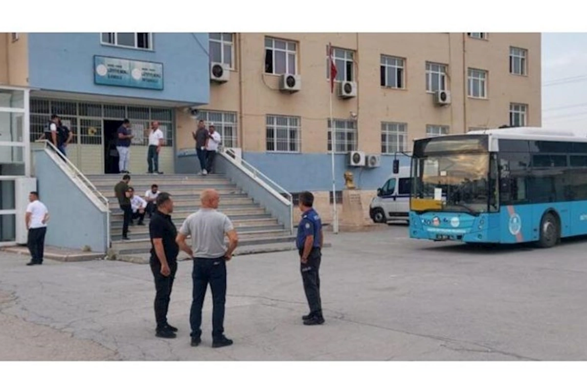 Türkiyədə səslərin sayılması zamanı DAVA: Yaralananlar var