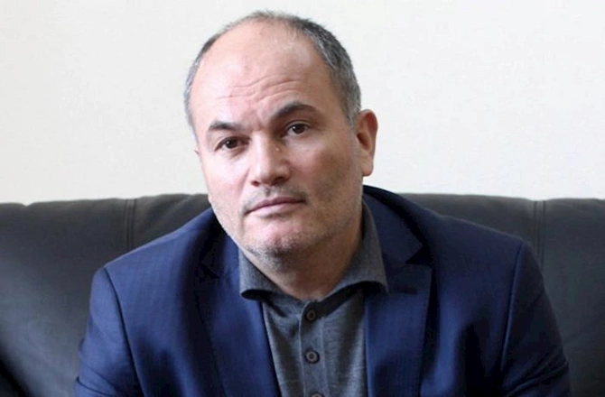 İş adamı Gülağa Tənha medianı niyə hədəfə alıb? — TƏFƏRRÜAT İş adamı Gülağa Tənha medianı niyə hədəfə alıb? — TƏFƏRRÜAT