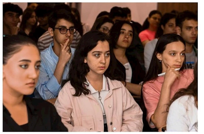 “MEDİAlab” layihəsi çərçivəsində seminar keçirilib — FOTOLAR “MEDİAlab” layihəsi çərçivəsində seminar keçirilib — FOTOLAR