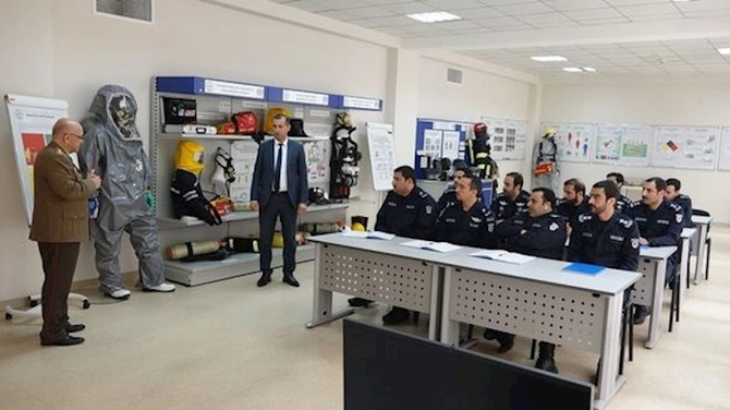 FHN-in Akademiyasında Qətərin zabitləri üçün kurslar təşkil olunub — FOTOLAR FHN-in Akademiyasında Qətərin zabitləri üçün kurslar təşkil olunub — FOTOLAR