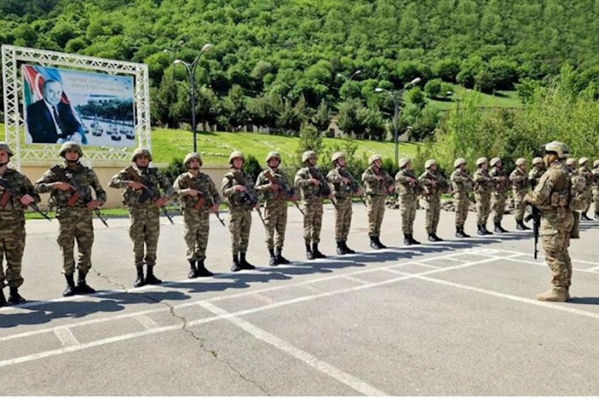 Hərbi vəzifəlilərin növbəti təlim toplanışı keçirilir — FOTOLAR