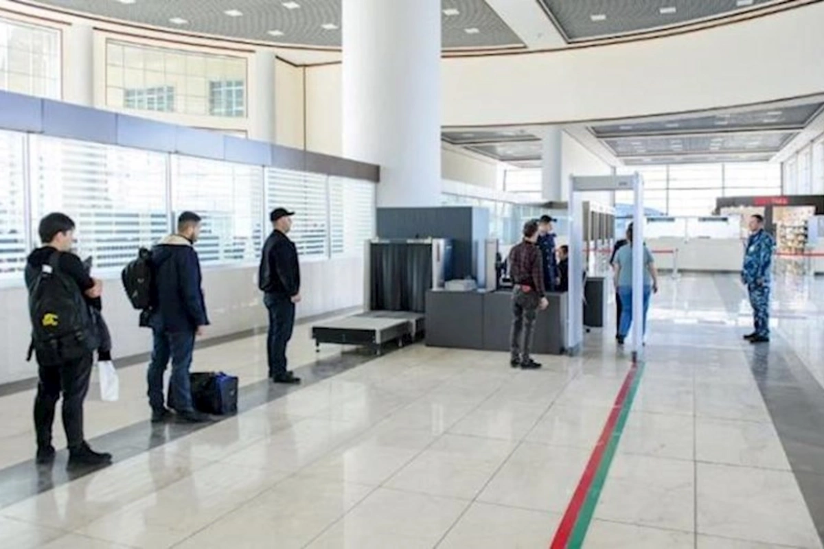 “Enerji içkiləri gömrükçülərə qalmasın deyə 4-nü də içdim” — Sədərəkdə qadağa iddiası