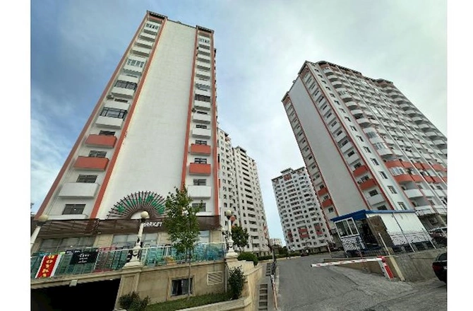 Olympus Park və Elit Park Kompleksinin relslər üzərində tikdiyi hündürmərtəbəli binalar ciddi təhlükə yaradır — FOTOLAR