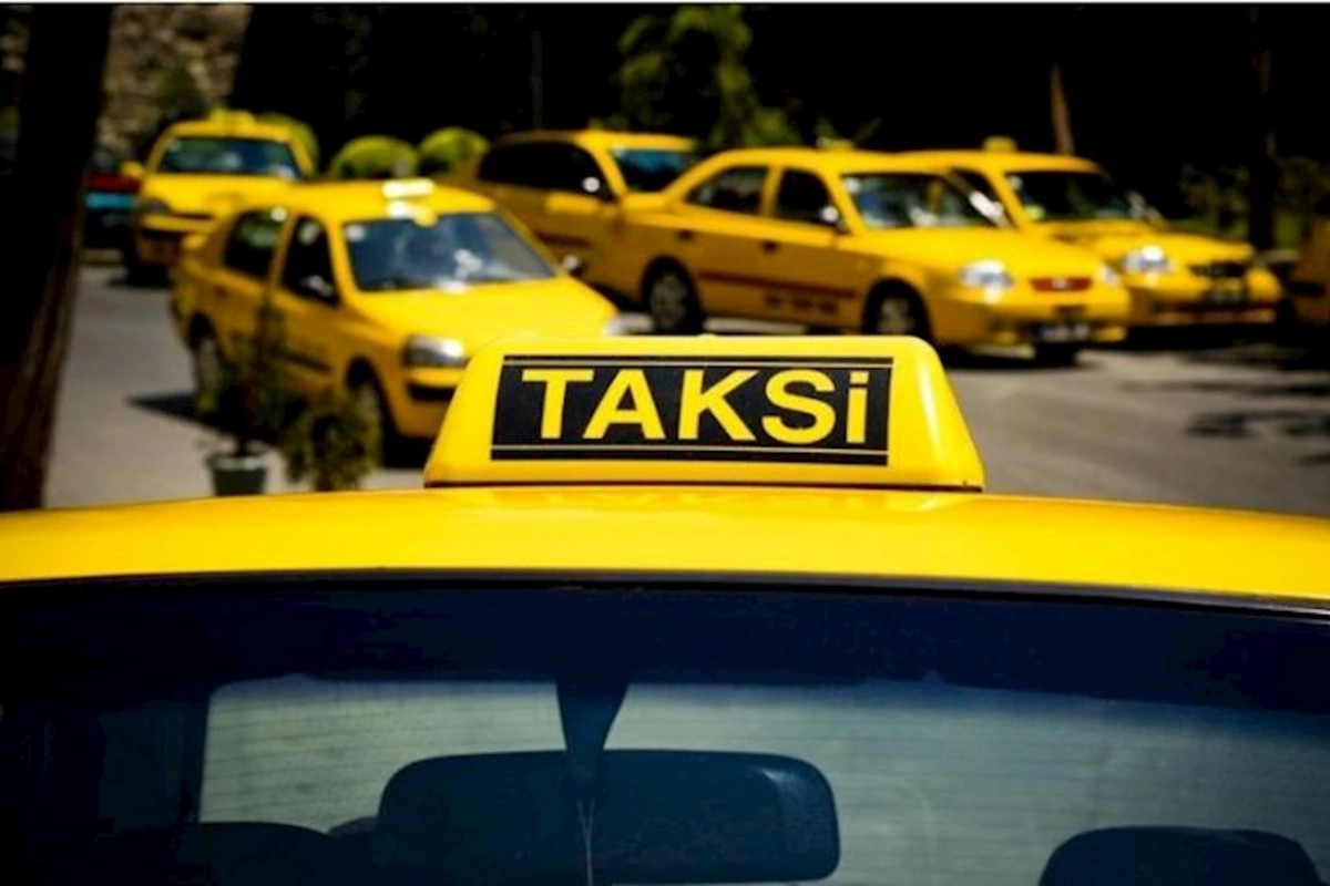 “Taksilərin fəaliyyətində ciddi dəyişikliklərin şahidi olacağıq” — Ekspert