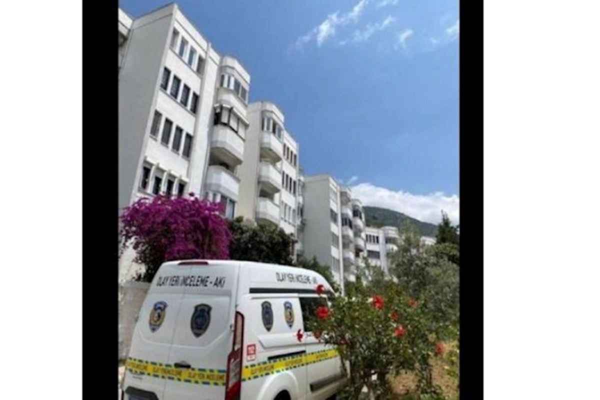 4-cü mərtəbədən yıxılan qadın öldü