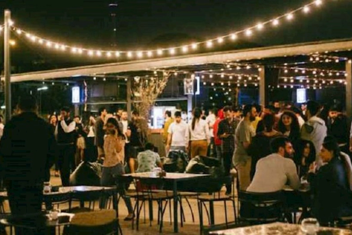 Zaqatalada kişi restoranda yeyib-içib qaçdı — Qadınlar evinə basqın etdi
