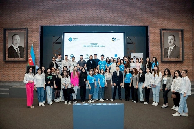“MEDİAlab” layihəsi çərçivəsində gənclər üçün şəbəkələşmə tədbiri keçirilib — FOTOLAR