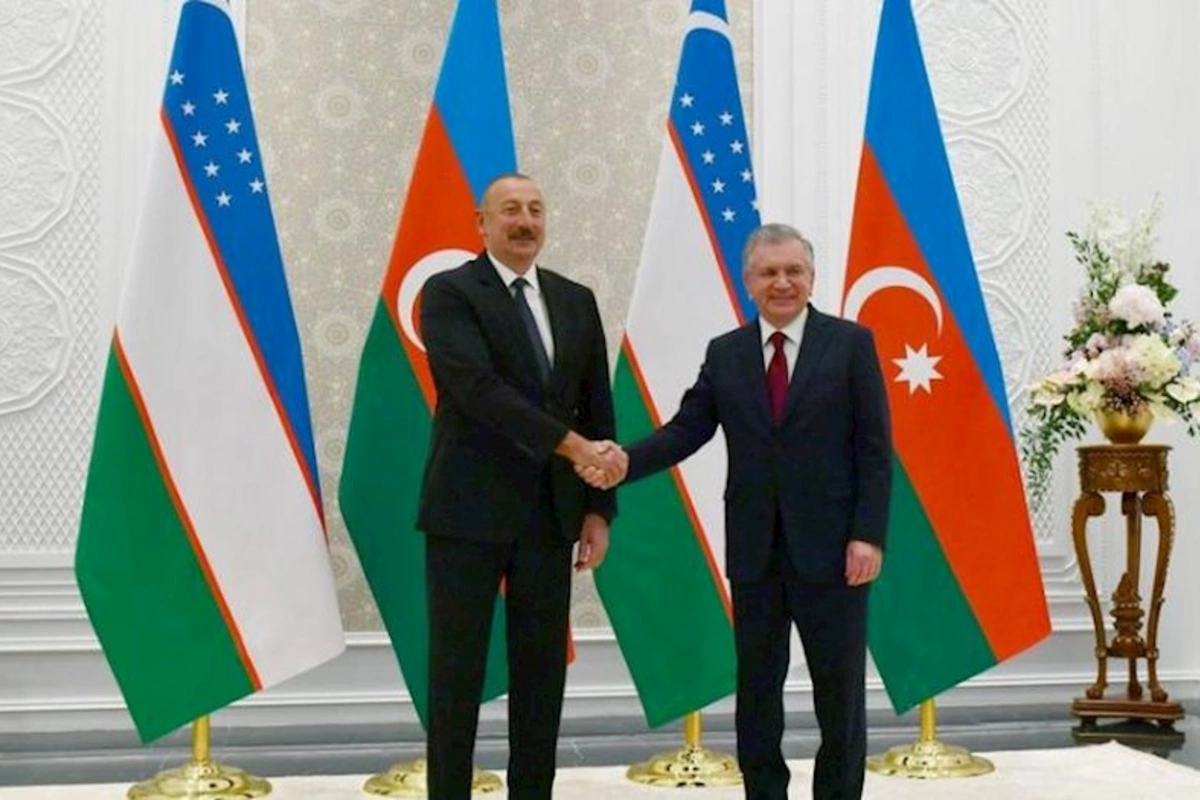 Özbəkistan Prezidenti Azərbaycan liderini təbrik edib
