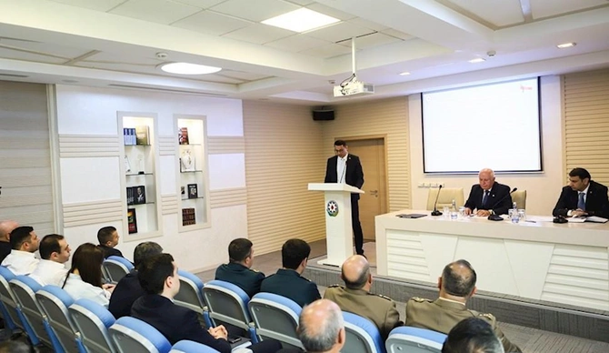 Su hövzələrində təhlükəsizliyin təmin olunmasına həsr olunan müşavirələr keçirilib Su hövzələrində təhlükəsizliyin təmin olunmasına həsr olunan müşavirələr keçirilib