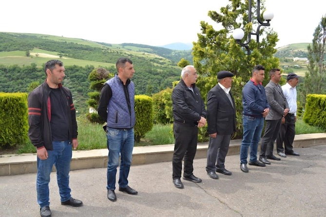 Həftənin sonuncu “Açıq mikrofon” aksiyası Yardımlı rayonunda keçirildi — FOTOLAR Həftənin sonuncu “Açıq mikrofon” aksiyası Yardımlı rayonunda keçirildi — FOTOLAR