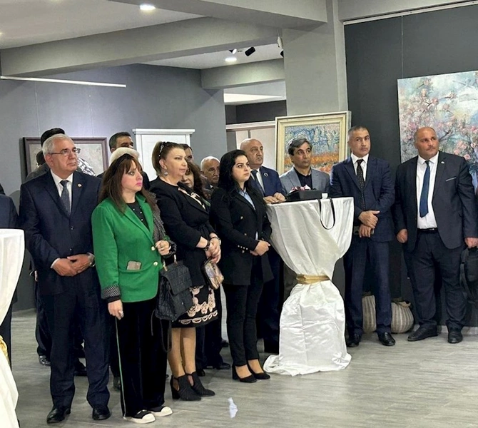 Heydər Əliyevin 100 illik yubileyi çərçivəsində “Heydər Əliyev və Müasir Azərbaycan” mövzusunda konfrans keçirildi — FOTOLAR Heydər Əliyevin 100 illik yubileyi çərçivəsində “Heydər Əliyev və Müasir Azərbaycan” mövzusunda konfrans keçirildi — FOTOLAR