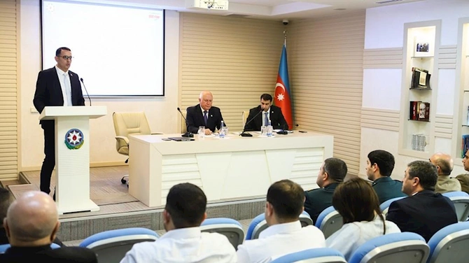 Su hövzələrində təhlükəsizliyin təmin olunmasına həsr olunan müşavirələr keçirilib Su hövzələrində təhlükəsizliyin təmin olunmasına həsr olunan müşavirələr keçirilib