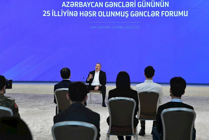 Azərbaycan gənclərində siyasi sahəyə maraq yüksək səviyyədədir — TƏHLİL Azərbaycan gənclərində siyasi sahəyə maraq yüksək səviyyədədir — TƏHLİL
