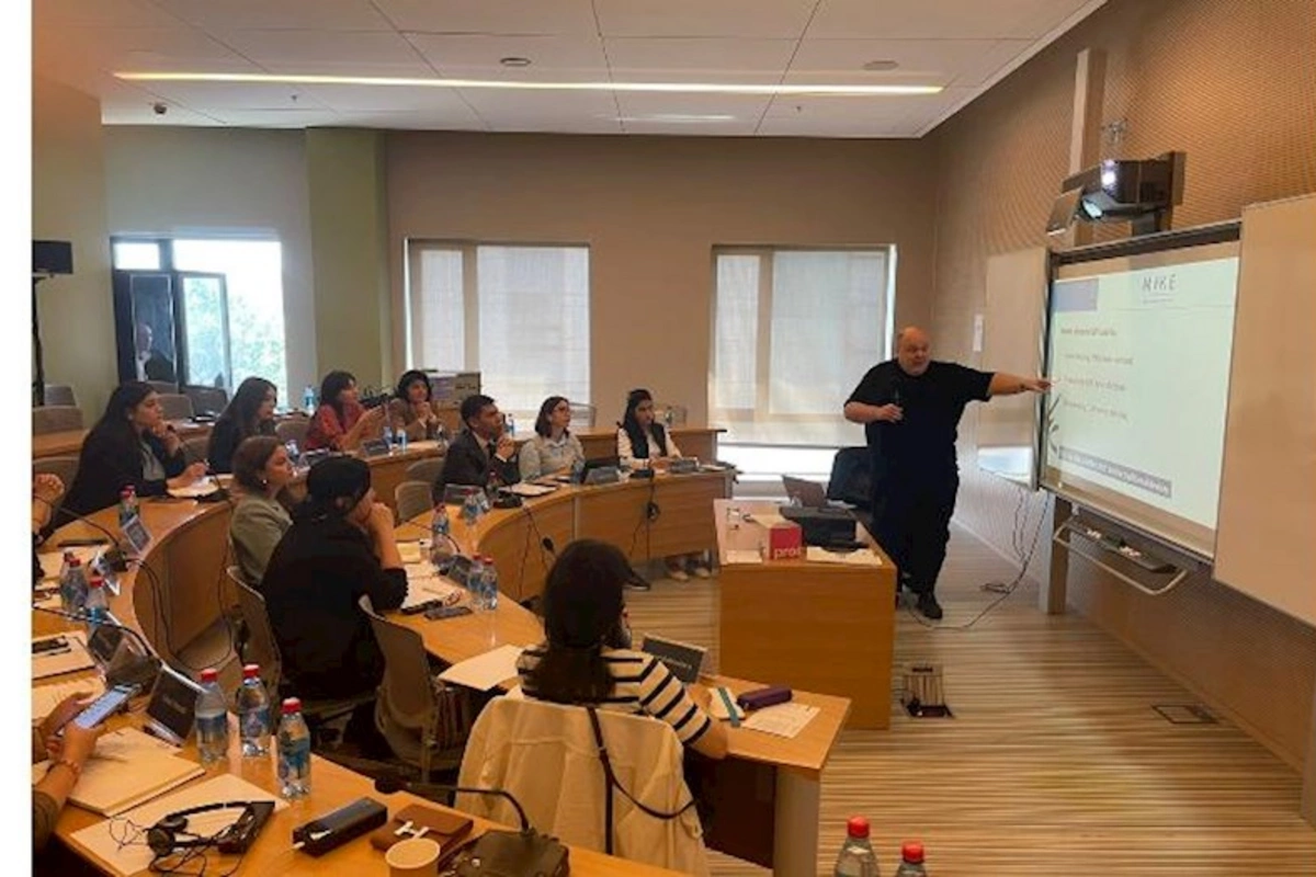 “Media savadlılığı və dezinformasiya ilə mübarizə” mövzusunda təlim proqramına başlanılıb — FOTOLAR
