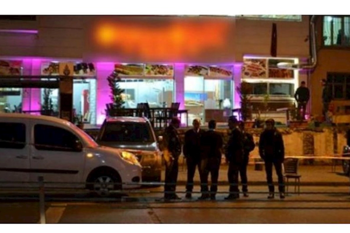 Restorana silahlı hücum: Ölənlər və yarlananlar var