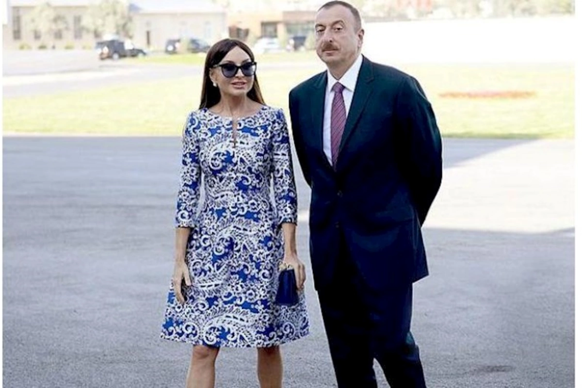 Prezident və birinci xanım Vilnüs Qədim şəhərini gəziblər