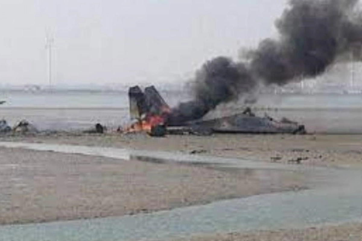 F-18 döyüş təyyarəsi yerə ÇIRPILDI