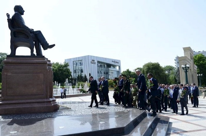 Xətai rayonunda Heydər Əliyevin 100 illiyinə həsr edilmiş möhtəşəm tədbir keçirildi — FOTOLAR