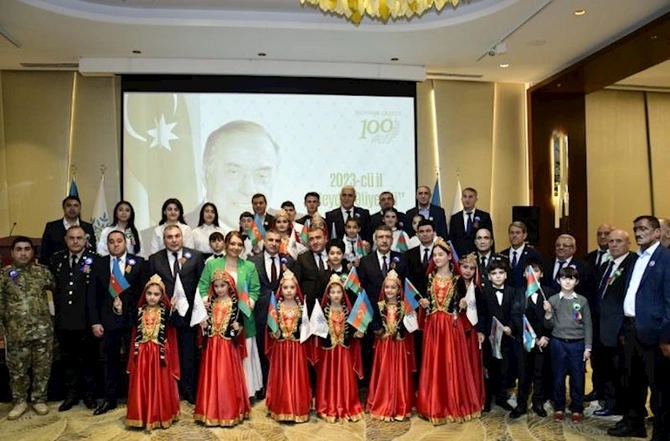 Xətai rayonunda Heydər Əliyevin 100 illiyinə həsr edilmiş möhtəşəm tədbir keçirildi — FOTOLAR