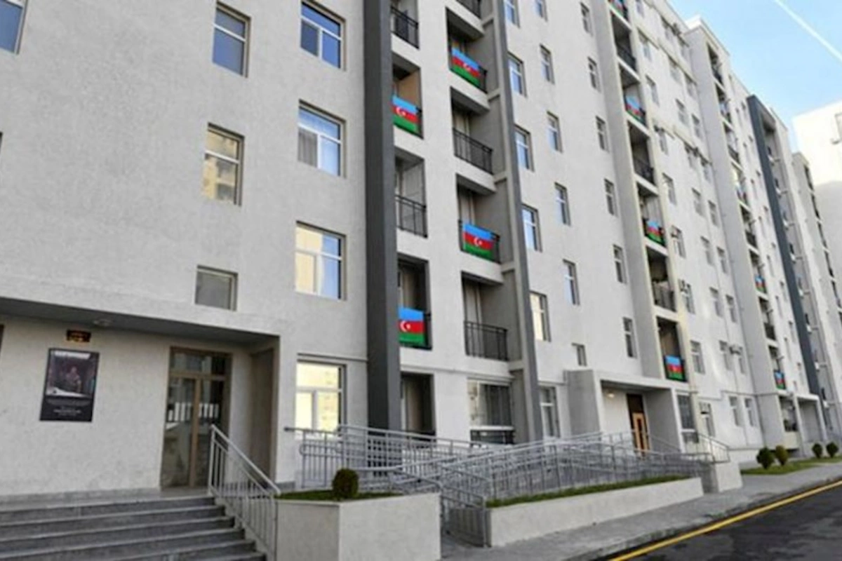 Keçən il 459 hərbçiyə tam təmirli mənzil verilib