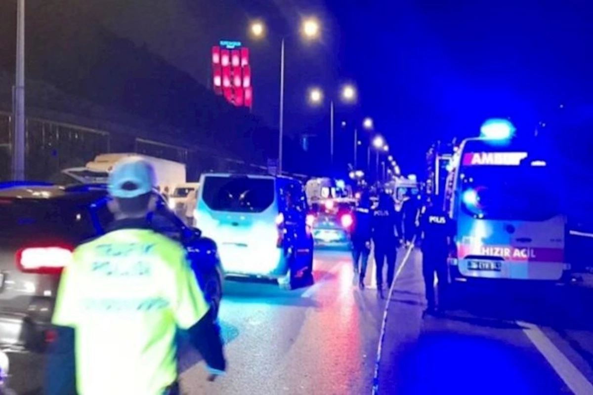 Magistralda QƏZA: Yolda iş aparan bələdiyyə işçiləri öldü