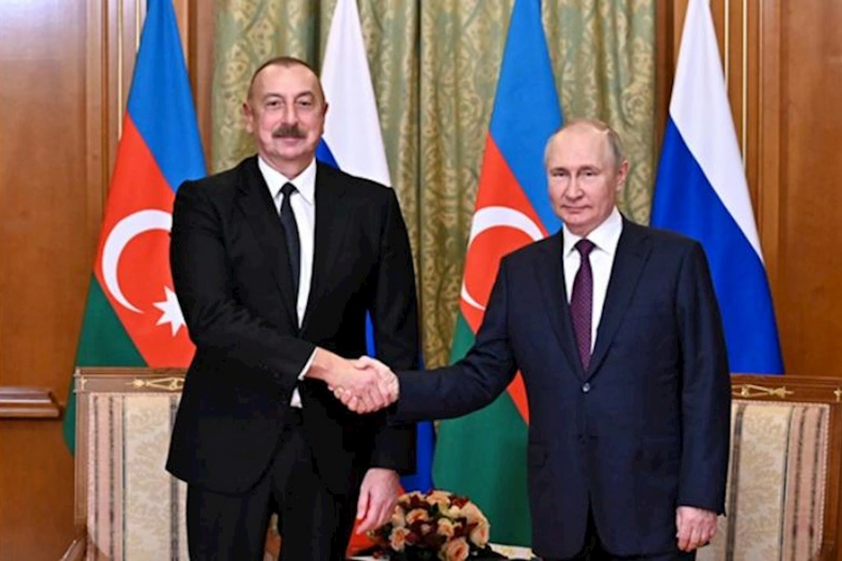 Putin İlham Əliyevi TƏBRİK ETDİ