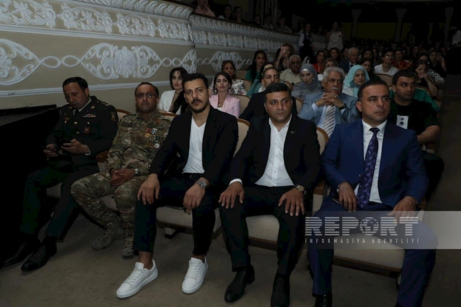 “Baku TV” və “Haber Global” “Şəms Milli Mükafat”ına layiq görüldü “Baku TV” və “Haber Global” “Şəms Milli Mükafat”ına layiq görüldü