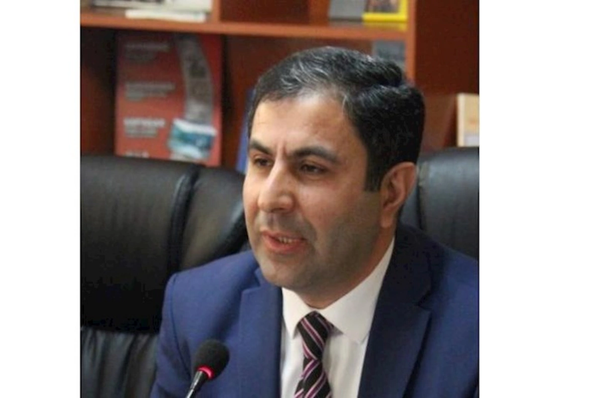 Politoloq: Paşinyan erməniləri reallıqla barışmağa hazırlayır