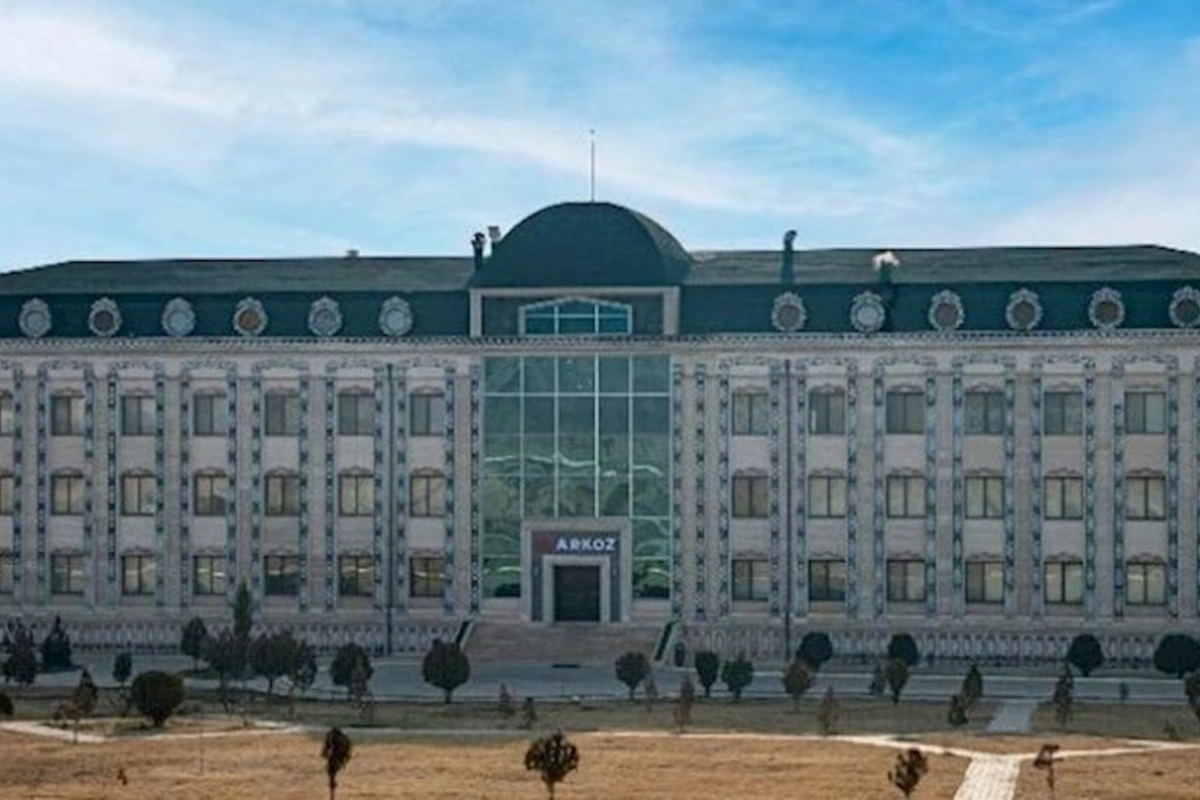 “Arkoz Holdinq”in fəhlələrinin tətil etdikləri deyilir: “Axı biz qul deyilik”
