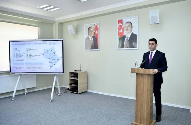 Sahibkarlar azad edilmiş ərazilərdə nəzərdə tutulan güzəştlər barədə məlumatlandırılıb — FOTOLAR