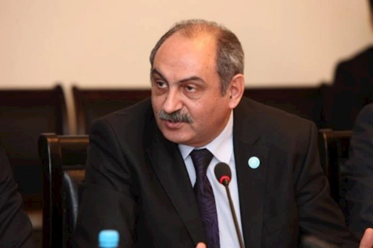 Senatorun Fransanı ittiham etməsi tam məntiqə uyğundur