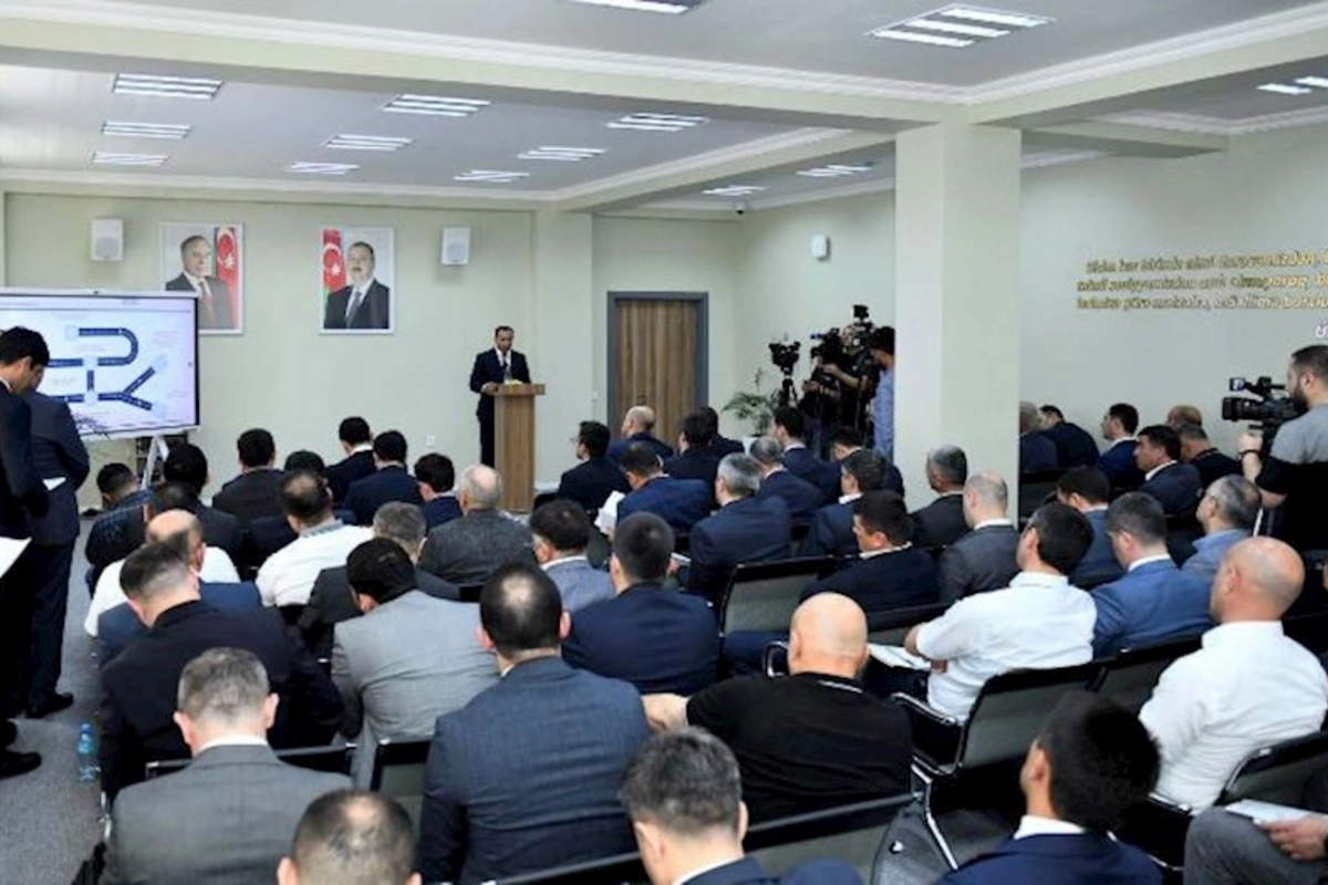 Sahibkarlar azad edilmiş ərazilərdə nəzərdə tutulan güzəştlər barədə məlumatlandırılıb — FOTOLAR