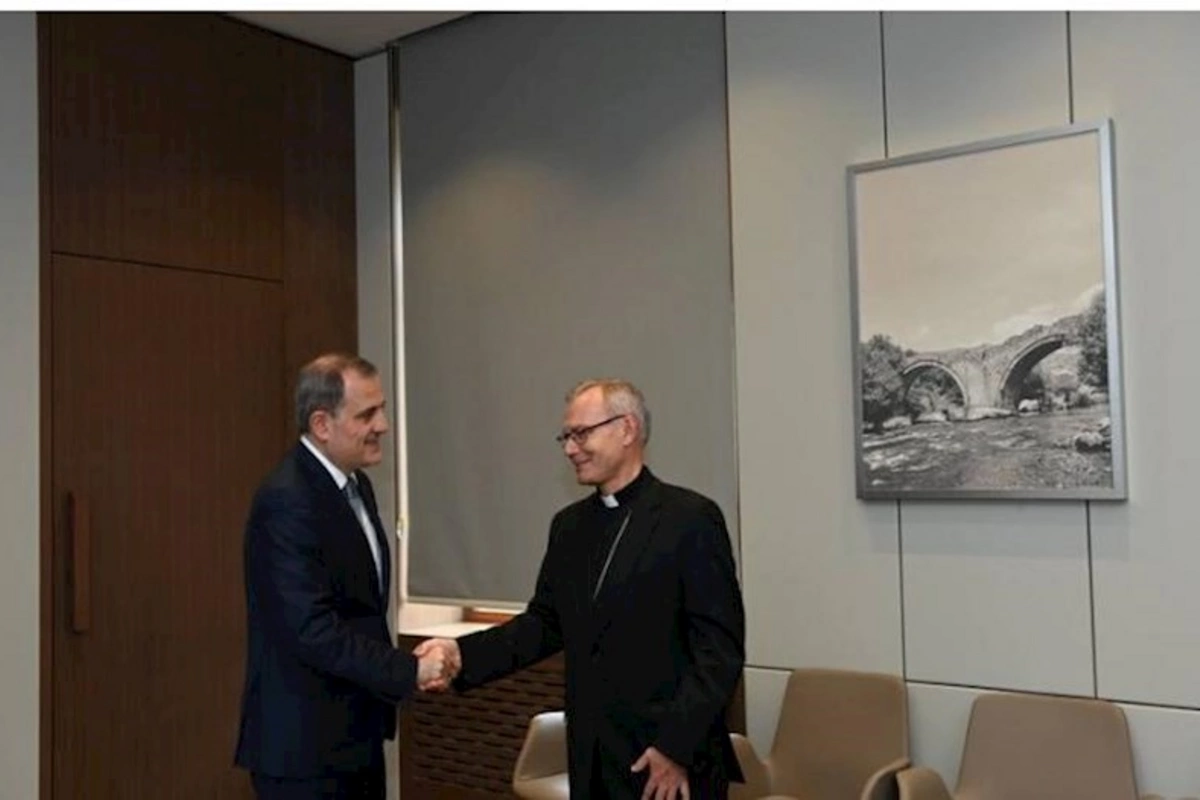 Ceyhun Bayramov Arxiyepiskop Marek Solçinski ilə görüşüb