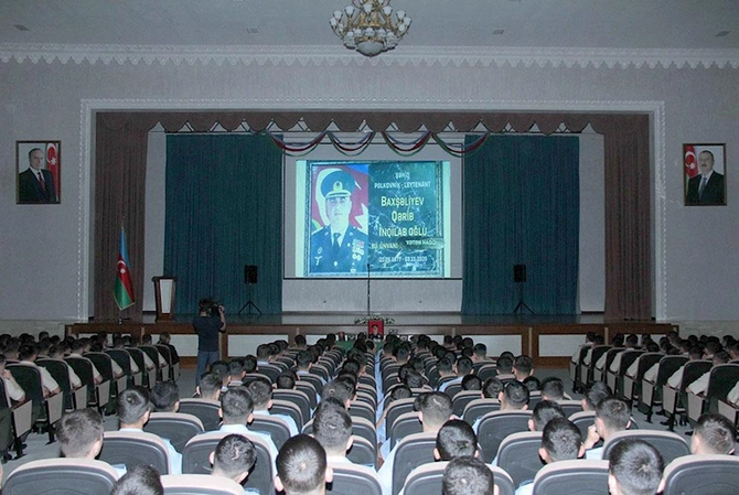 Heydər Əliyev adına Hərbi İnstitutda şəhid zabitin xatirəsi anılıb