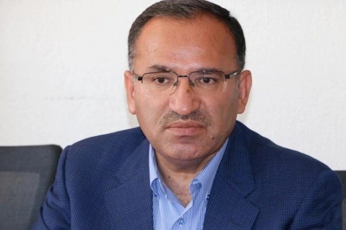 Türkiyəli nazir: “Xalqımız demokratiyaya sahib çıxır
