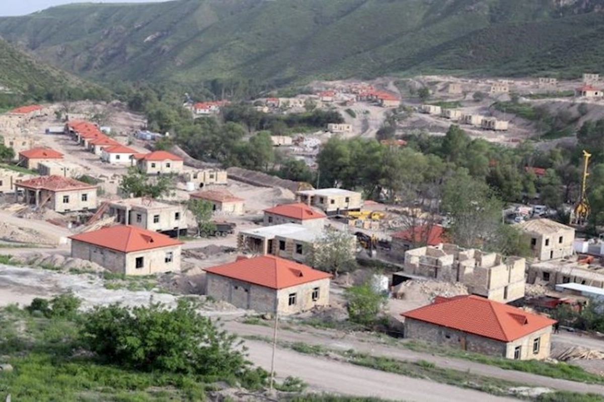 Bu ilin sentyabrına qədər Zabux kəndi zabuxluların sərəncamına veriləcək