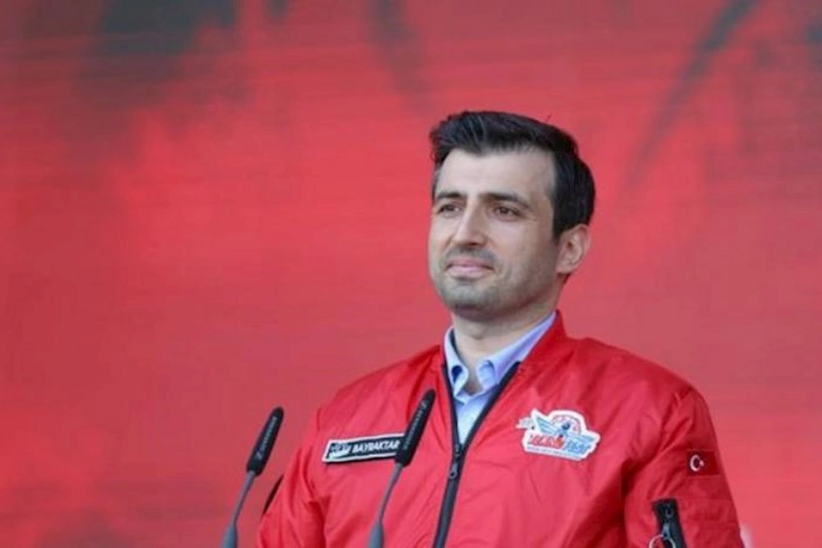 Səlcuq Bayraktar Azərbaycanı təbrik edib