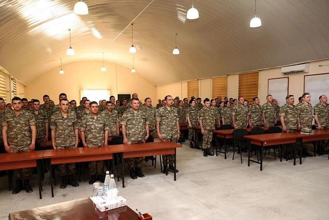 Müstəqillik Günü münasibətilə Azərbaycan Ordusunda silsilə tədbirlər keçirilib — FOTOLAR