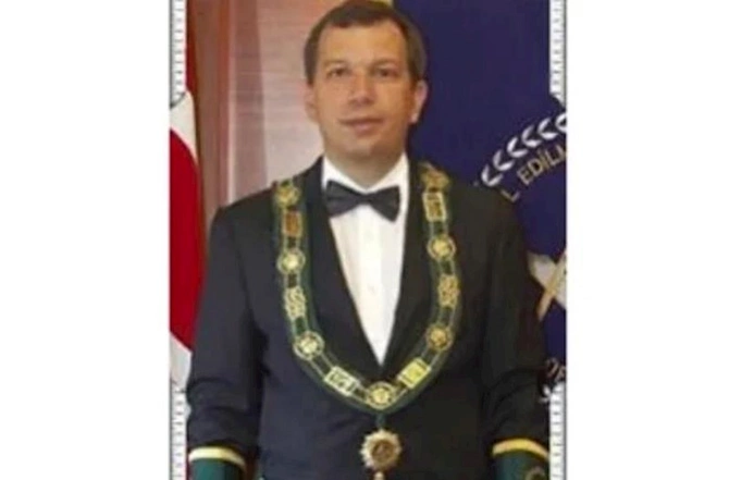 “Qalatasaray” klubunun üzvü Türkiyə Mason Lojasının rəhbəri seçildi — FOTOLAR “Qalatasaray” klubunun üzvü Türkiyə Mason Lojasının rəhbəri seçildi — FOTOLAR