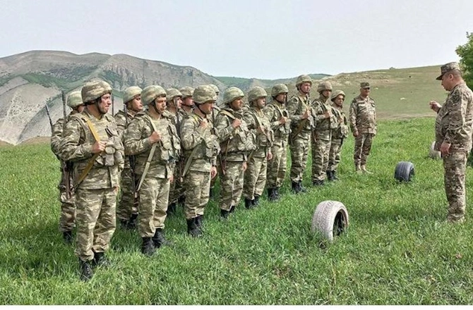 Hərbi vəzifəlilərin təlim toplanışı başa çatdı — VİDEO/FOTO