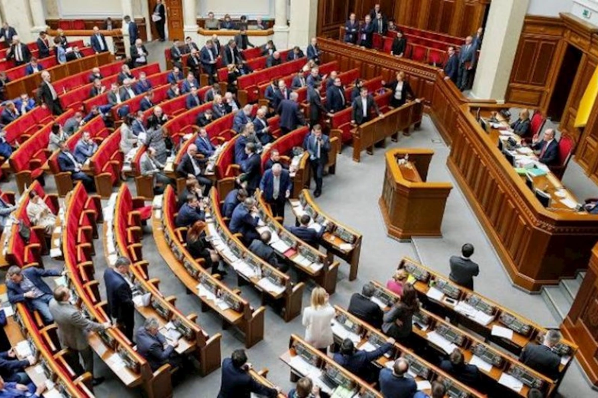 Ukraynadan İranla bağlı 50 illik sanksiya qərarı